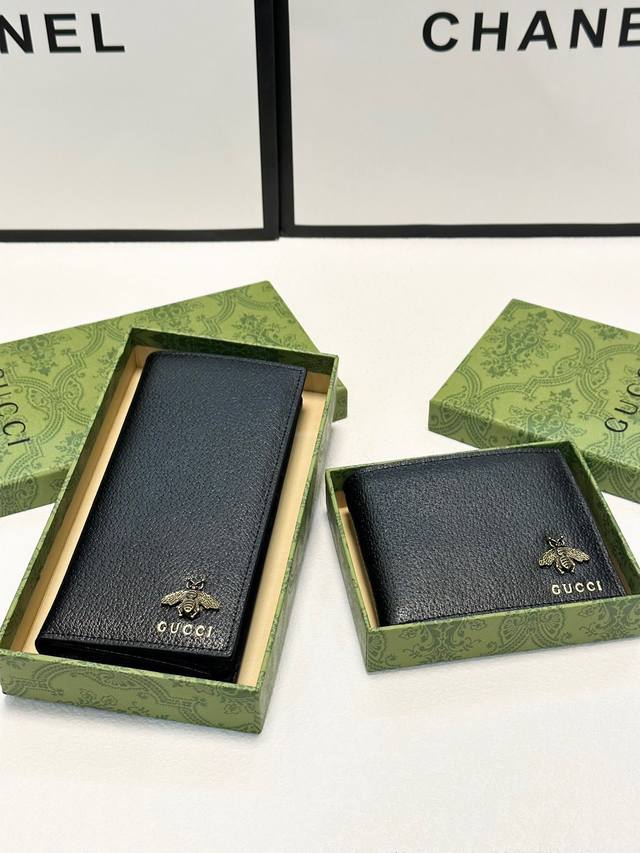 短 P130长 P140颜色 黑色 尺寸 短11X10长19X10古琦专柜款男士软皮长短款对折一比一进口猪纹牛皮手感无敌简约大气男士必备