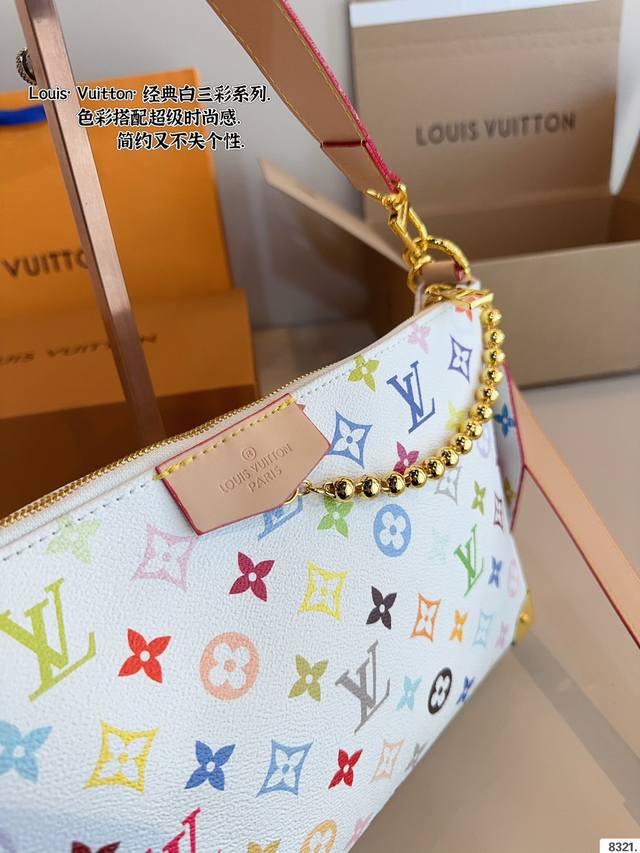 P190 Lv 村上隆联名三彩系列 新款链条包 氛围感满满的一款 任何搭配都能够轻松驾驭 低调有质感 容量也很可尺寸：27*8*18Cm