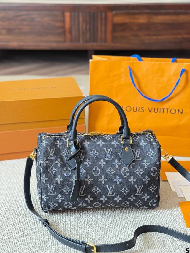 P220 Lv Keepall Bandouliere 30旅行袋 超酷中Lv Keepall老花旅行袋 Lvkeepall 出差旅行最常用的一只包 这是超酷的