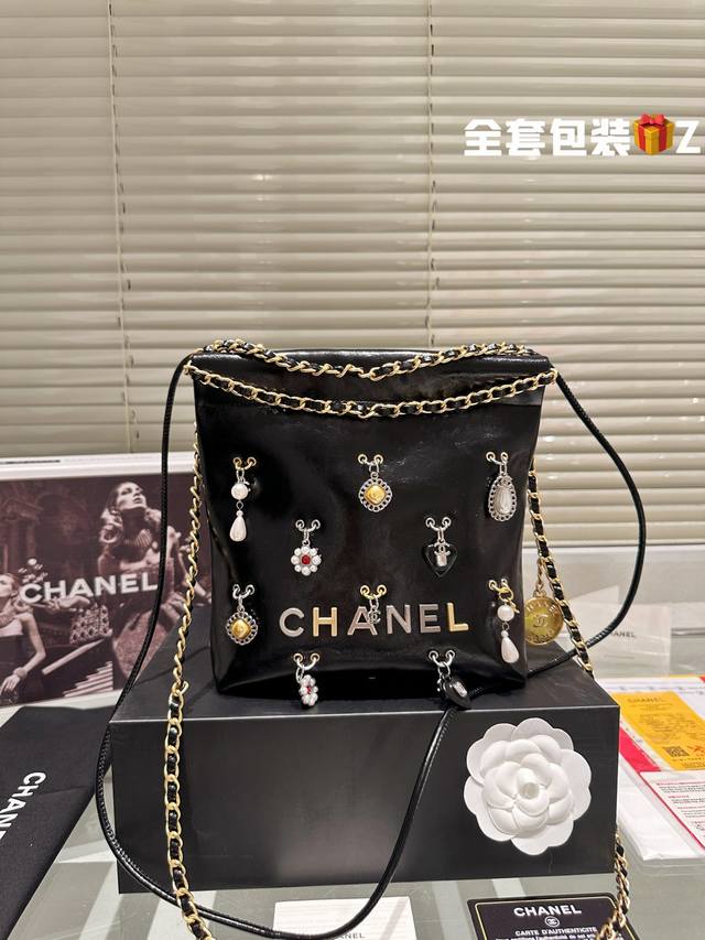 牛皮 P270 Chanel Ss迷你垃圾袋#大爆款预测 天呐Chanel Mini垃圾袋也太美了叭颐 预测下一个大爆款翻 好想拥有 #香奈儿垃圾袋 #Chan