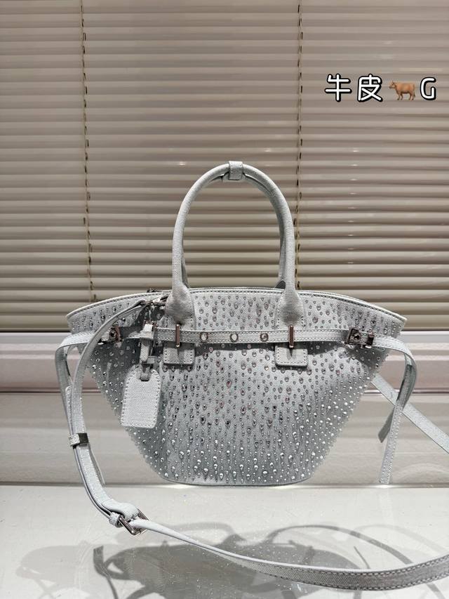 P240 Jorya 满钻手提包 一眼就爱上的款式 潮人必备 尺寸18.20