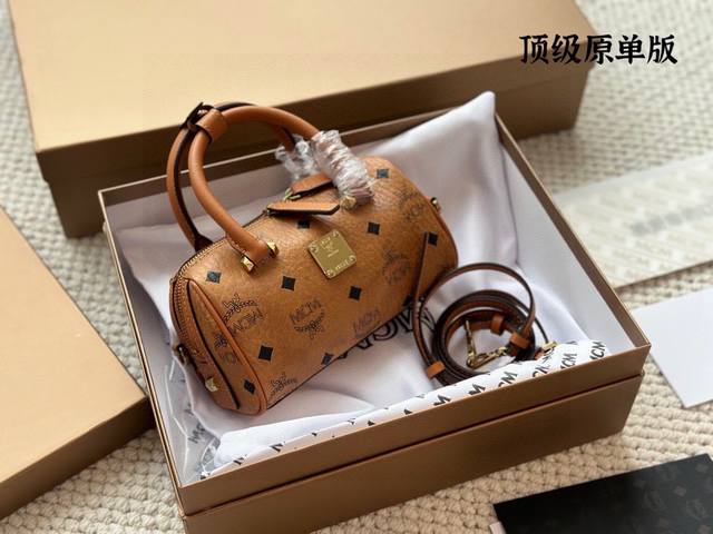 P220 原单顶级 青岛代工 全钢五金 Mcm 原单茶金 Mini Nano 枕头包 Mcm Ss21 Mini Nano 枕头包 可爱到爆炸 青岛原厂，可单肩