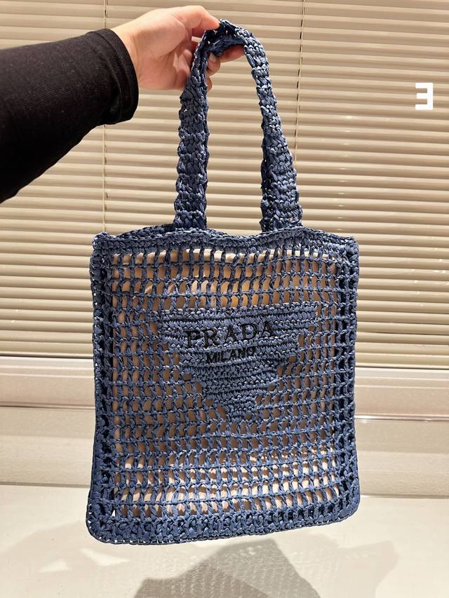 P130礼盒 Prada草编腋下包 种草款 超级无敌巨可爱 奶里奶气巨温油 尺寸36.38
