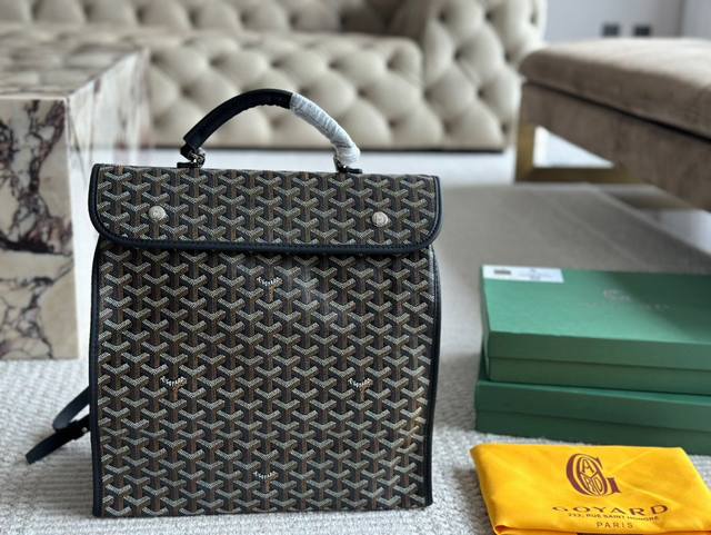 P250 图片包装 Goyard Leger双肩包 原单 Goyard Leger双肩包 一款非常适合通勤旅行的双肩背包 携带方便同时还可以折叠的一-款双肩背3