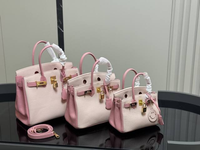 ￥ P340 ￥ P320 ￥ P290 无盒 Size：30Cm 25Cm 20Cm 背铂金包的季节来啦 爱马仕Bk30原版品质 头层牛皮 手感！质感！