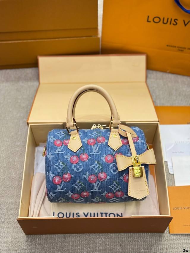 P230 Lv Speedy枕头包 单宁 Lv Speedy 20Cm枕头包 无论版型 内里和专柜毫无差别 真正原版复刻 内里可拆卸 火遍全球的爆款机场大包 机