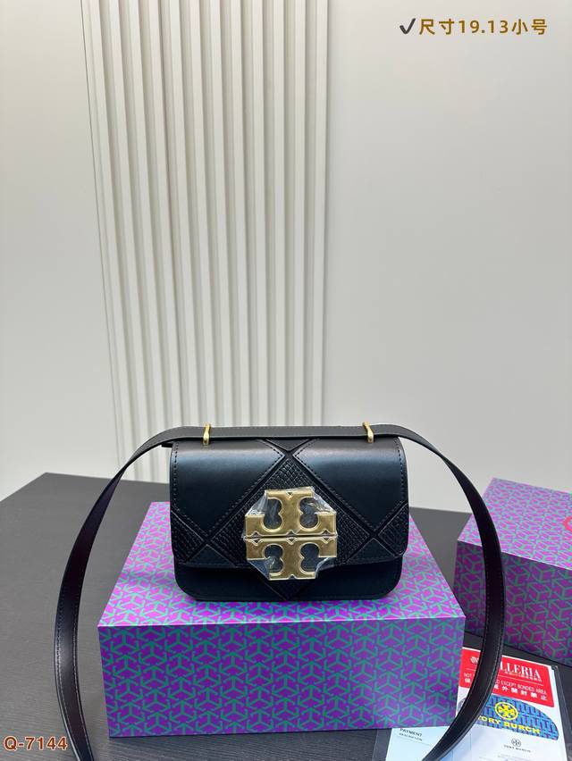 P230大号！尺寸25.18 P220小号！尺寸19.13 托里伯奇 Eleanor 单肩包 限定拼色牛皮 经典金砖设计简单大方同时质感又超好 简单而又时尚 超
