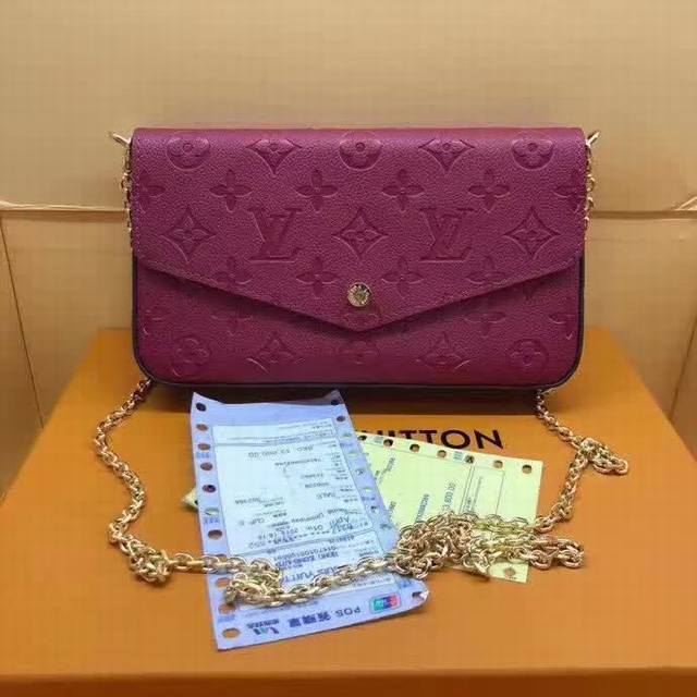 p100，M61276钻石纹 由Monogram Empreinte牛皮面料裁制而成的Pochette Felicie内含两个可脱卸口袋，是携带整理您的日常用品