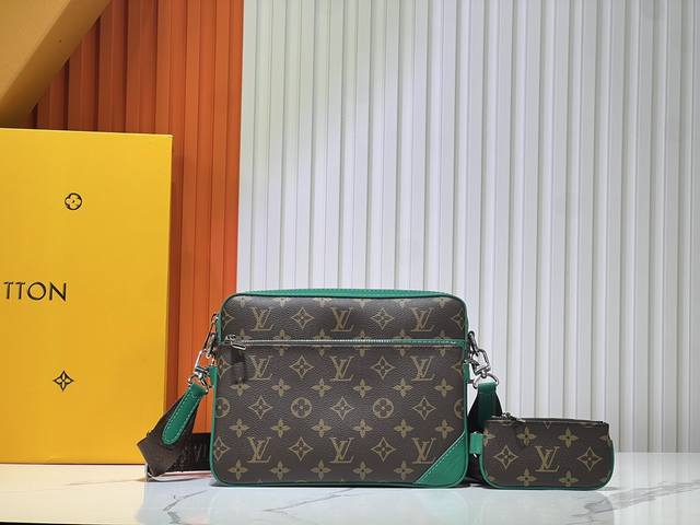 批200M12766 M69443 M45320 新款男包三件套邮差包系列 本款 Trio 邮差包以 Monogram Eclipse Reverse 帆布和瞩