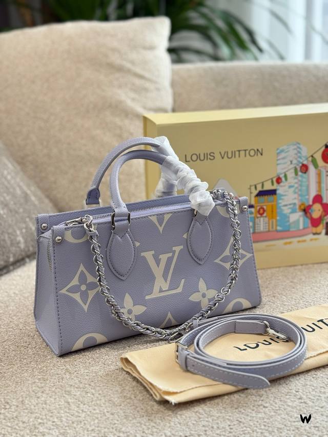 p250 lv|25新款香芋奶茶芋泥全系列实拍分享 前几天分享了粉色的包包们 今天来分享-下香芋紫色吧~ 喜欢这个颜色的小姐姐应该也有很多哦 温柔中又带着一点点