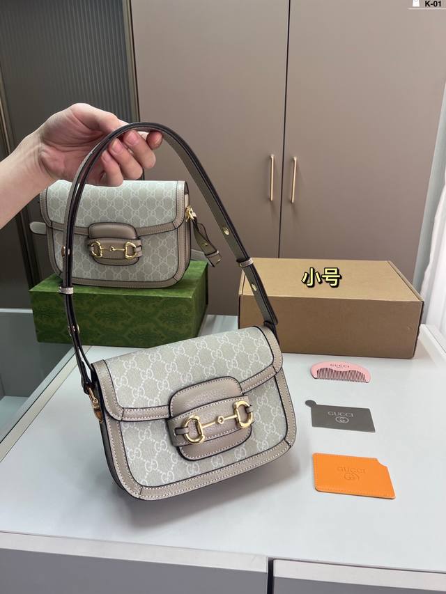 小P230（配木梳小镜子） 貌美如花的1955 酷奇Gucci复古马鞍包 经典的马衔扣+Monogram+勾边设计， k-01尺寸21×16/26×18折叠盒飞