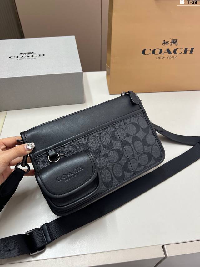 p180 coach蔻驰相机包 时尚百搭款式 不挑年龄段 t-28尺寸23×16折叠盒