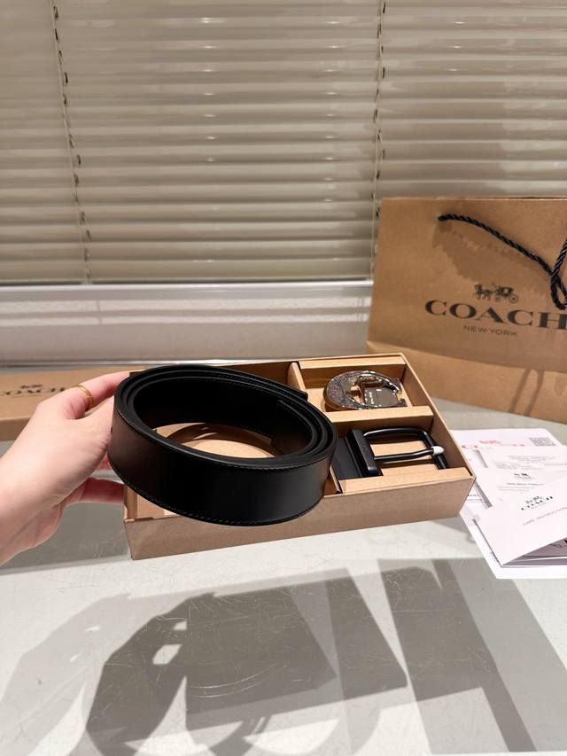 双头P120 高版本！腰带[嘿哈]Coach牛皮皮带～热门款 男女通用皮带里面最火的版本啦～质量很好 全套包装！五金绝对不褪色 皮带头和专柜一样的哦～ 配礼盒手