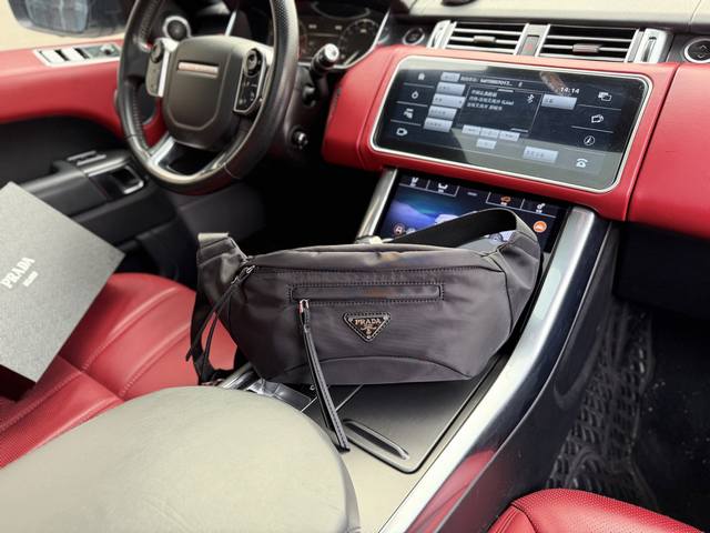 p100 高端货 “Prada”普拉达腰包Prada普拉达胸包单肩包 邮差包斜挎包 休闲潮流 尼龙布 腰包 常规 男女同款情侣款 黑色 进口原厂防水布艺面料高清