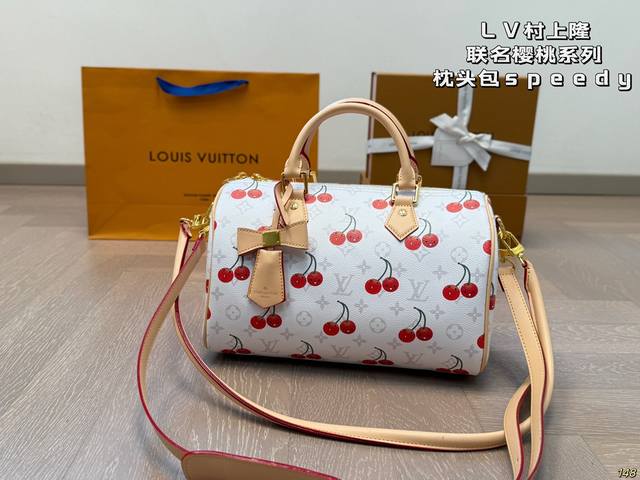 ￥190 lv村上隆联名樱桃系列 枕头包Speedy时尚又百搭 具有独特的艺术气息 简单百搭 颜值高日常出街首选 尺寸30 19