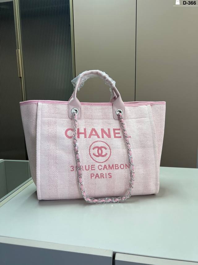 p200 香奈儿沙滩包 任何搭配都能够轻松驾驭 低调有质感 容量也很可 d-366尺寸36×28