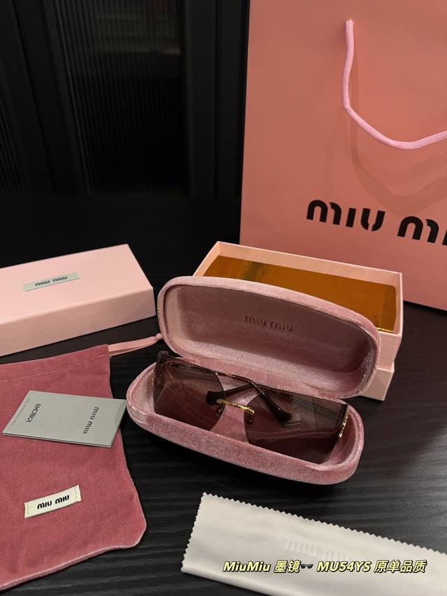 p200配盒 miumiu 墨镜 Mu54Ys 附赠带Logo眼镜布