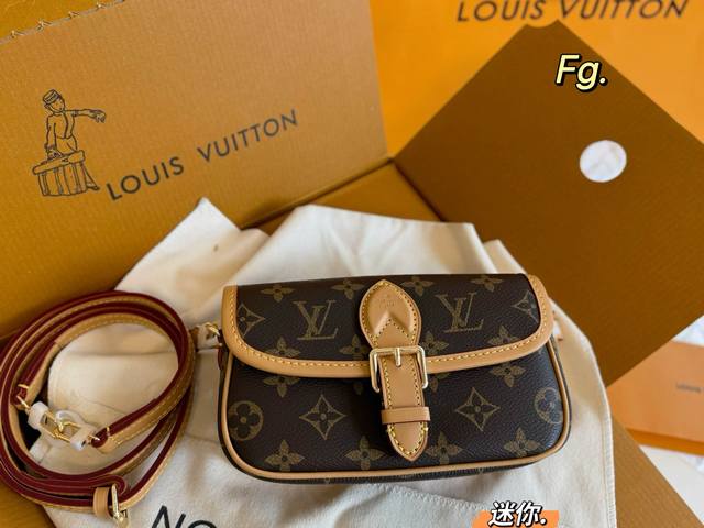 p190 迷你（折叠盒飞机盒） size:18×10 lv路易威登Diane Mini复古法棍包 搭配两条肩带，腋下斜挎、 皮带扣设计复古经典，超级实用～ 简约
