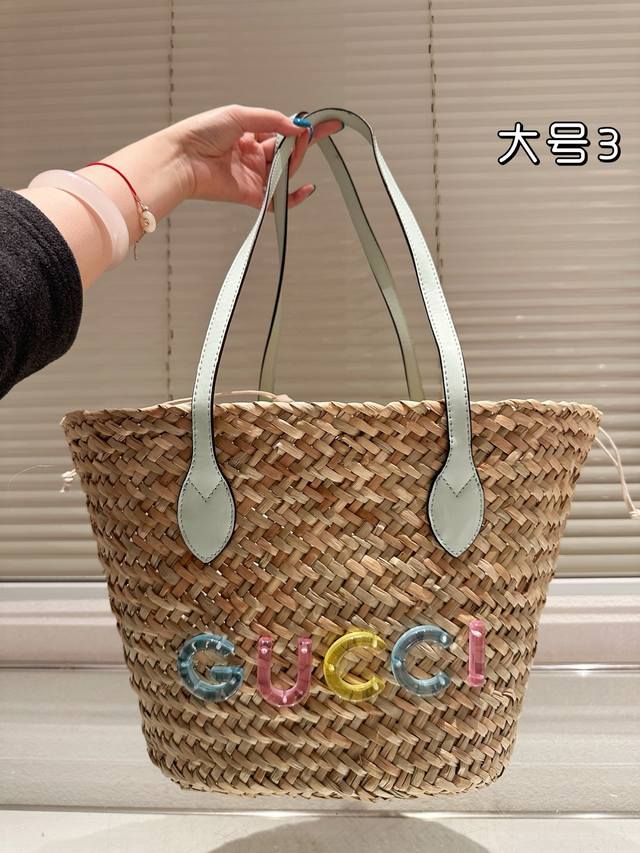 大号P180 小号P160 gucci 古奇拉菲草菜篮子 简约大气风格 更加轻盈 可轻松驾驭各种风格 尺寸26.26 19.21
