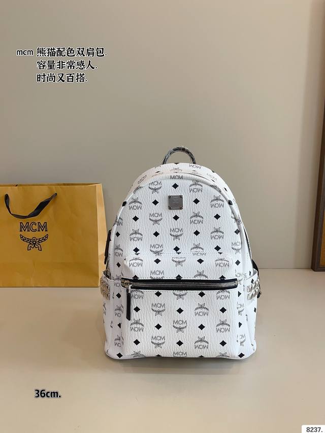 p210P200P190 经典 Mcm双肩背包到货啦 M C M 2025款韩国专柜新款双肩包青岛原单代工品质/原版颜色拉头！专柜同材质 原版Ykk拉头拉链/专