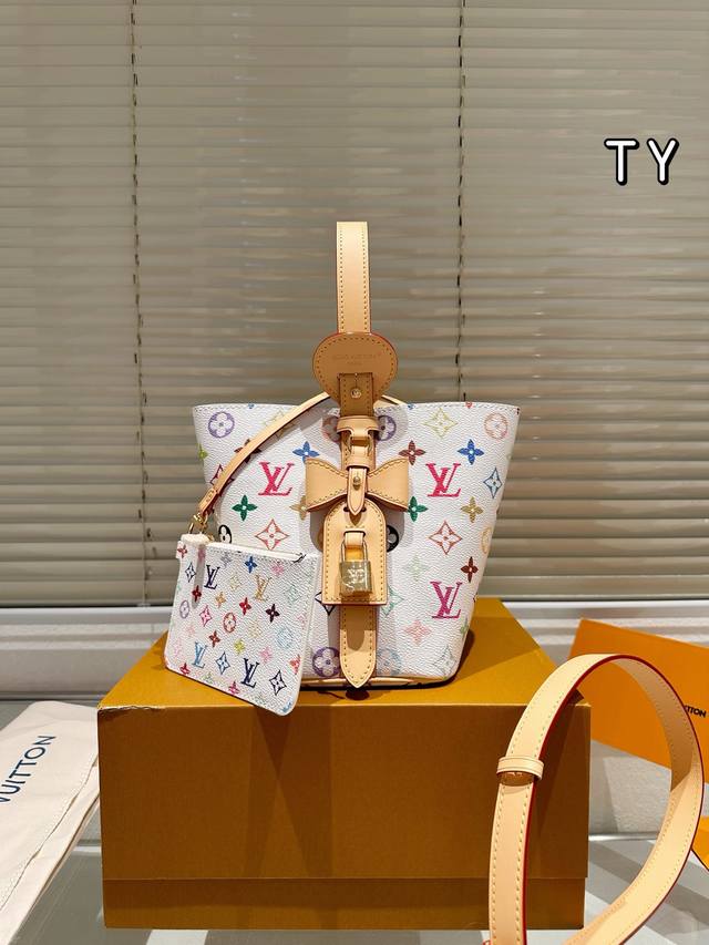 p250 钢五金 变码芯片 顶级牛皮 配礼盒新品 lv专柜最新款All In Bb手提包 预测即将是下一个大爆款 尺寸17.19