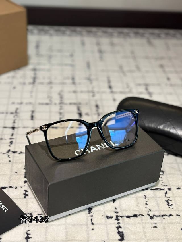 p140 全套包装 chanel 素颜眼镜框超轻显瘦 真的神仙眼镜 真是太可可甜可盐一副眼镜多副面孔 戴上它立刻变高级！