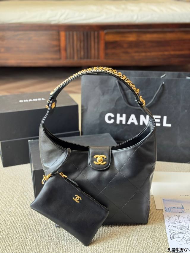 头层牛皮 P330 Chanel 25P嬉皮Hono包非常火爆这只嬉皮包手感非常柔软 容量超级大 上身也很好搭配， size：25 22Cm