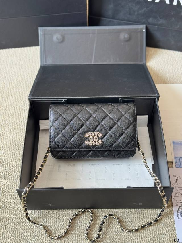 p180 Chanel 25C Woc早春系列 慵懒随性又好背 上身满满的惊喜 高级慵懒又随性 彻底心动的一只 size： 19 12Cm