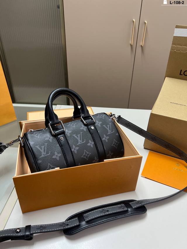 p180（芯片版本） l家 Keepall 枕头包 真的是小可爱！ 贼适合的Keepall25黑武士 l-108-2尺寸20×12折叠盒飞机盒