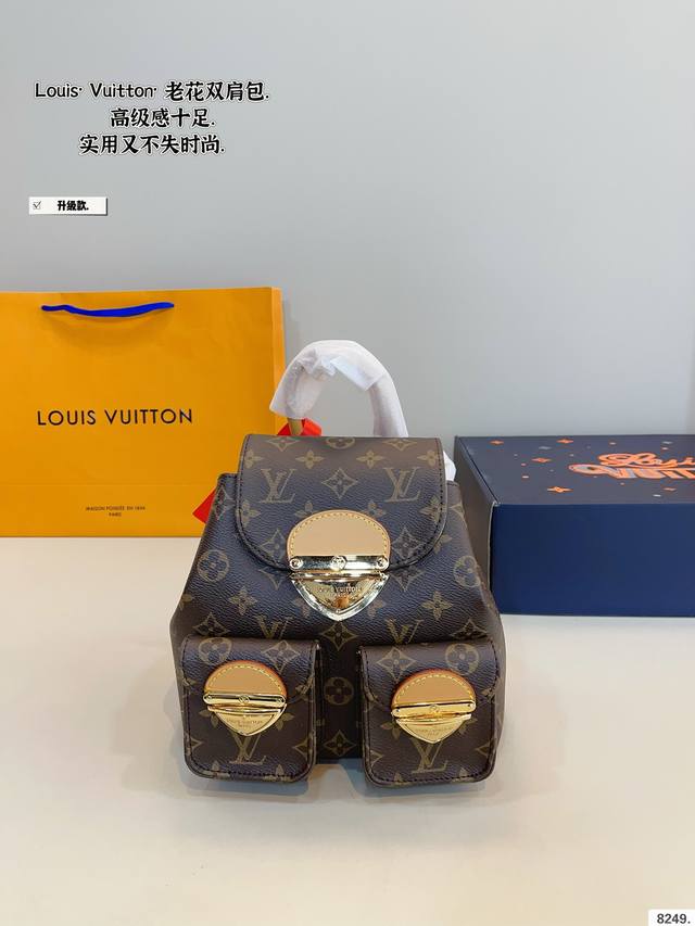 p270配礼盒. lv Excursion双肩包 双肩、单肩、手拎、斜挎四种背法都Ok 又是一个热门买不到款 可爱又实用,外加两个小口袋 肩带,时尚加倍尺寸:2 p270配礼盒. lv Excursion双肩包 双肩、单肩、手拎、斜挎四种背法都Ok 又是一个热门买不到款 可爱又实用,外加两个小口袋 肩带,时尚加倍尺寸:2