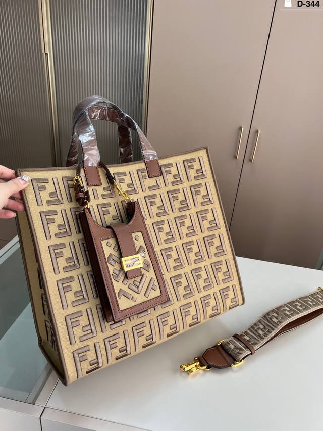 p270 芬迪 浮雕托特包 拿起来超级飒 潮流百搭 时尚达人必备单品之一 d-344尺寸37×33