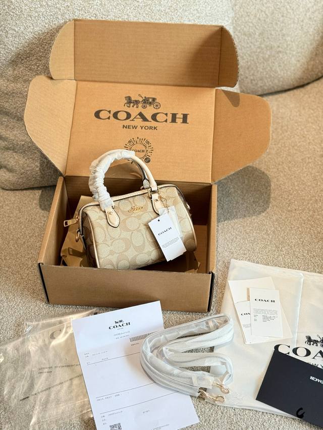 p190 coach小枕头 20Cm