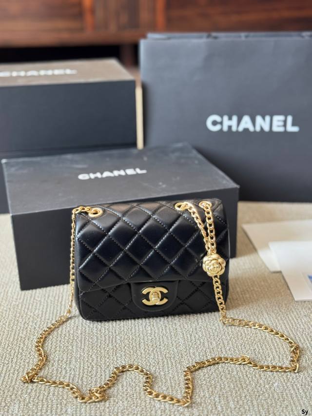 p200 chanel Walk In 山茶花方胖子 “New Arrival” 最美方胖子人间香奈儿 白富美小姐姐必备款 ■单独夸最让人挪不开眼 就是小金球了