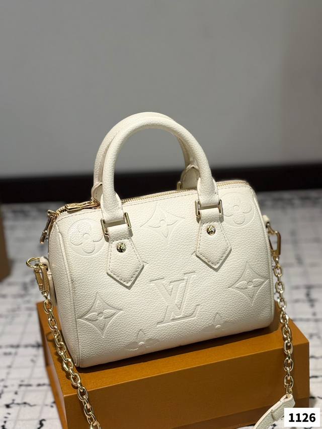p190 配盒 size：21.15Cm lv Speedy20 新款大象灰枕头包 搜索 Lv 枕头包