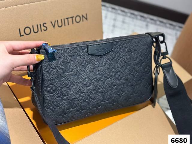 p170 皮 配折叠盒 size：28.17 现货发 复刻版出货啦 lv中古薇薇安 配原版宽肩带 变色皮 全新对版细节 搜索Lv Vivian