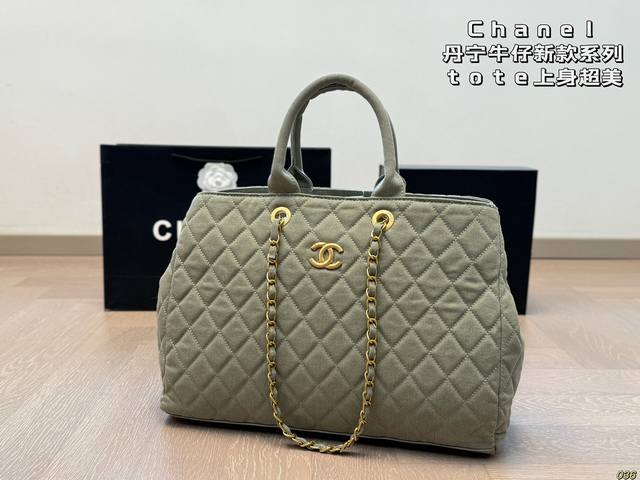 p210 chanel香奈儿 丹宁牛仔新款系列 Tote上身超美 很有复古的味道不得不说 Chanel包真的百年经典永不变越是年代久远 反而显得越百搭 越复古～