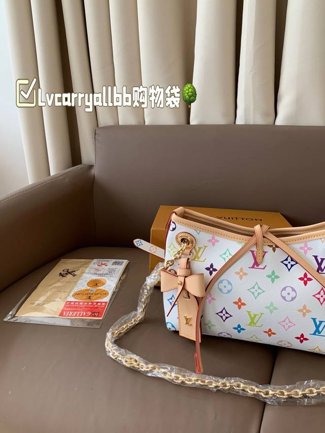 p200 lvcarryallbb 新款购物袋 背上秒变气质女神 容量杠杠的 日常出街完全拿捏! 时尚又不失优雅。 尺寸:24*16 p200 lvcarryallbb 新款购物袋 背上秒变气质女神 容量杠杠的 日常出街完全拿捏! 时尚又不失优雅。 尺寸:24*16