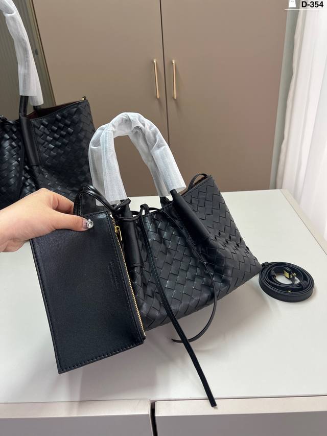 小P180 bv编织托特包 Bv 编织购物袋它是这一季中性价比+实用性最棒的一只包包！内置小包！容量非常 d-354尺寸25×16/39×27