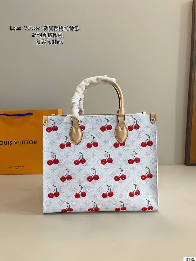 p180 Lv/路易威登 Onthego系列 托特包 新款丛林包 哇咔咔太喜欢了 真是惊艳到我了、包包挺括 很能装 整体而言 非常实用 又耐造 尺寸：35*16