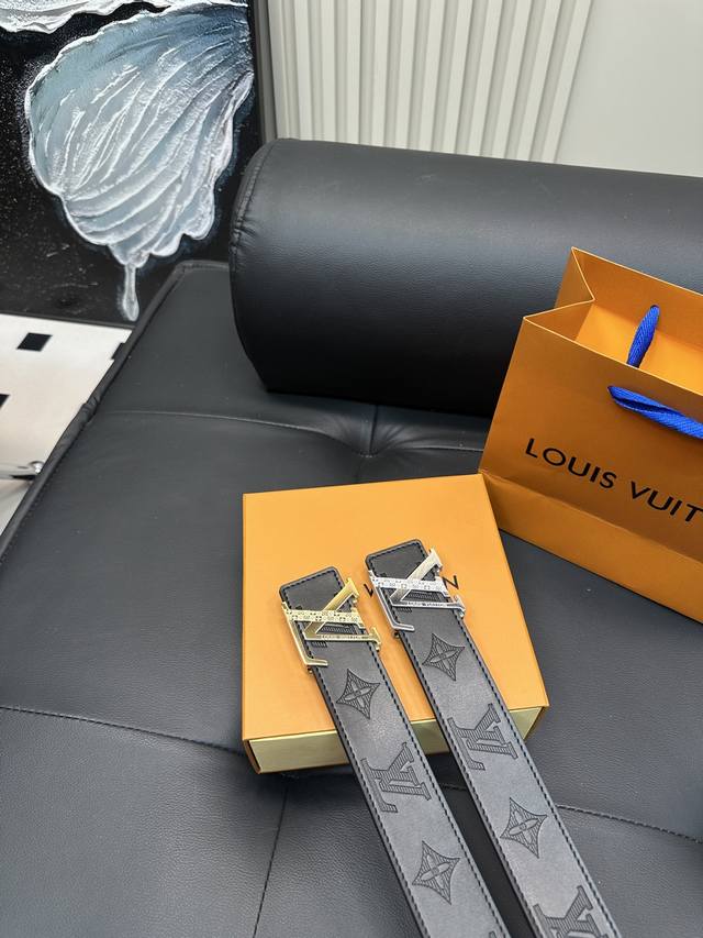 升级版 P160 Lv！ ！高版本！！全钢带头！ 腰带「嘿哈 」 原单牛皮皮带～热门款 皮带里面最火的啦～质量很好 全套包装！五金绝对不褪色 皮带头和专柜一样的