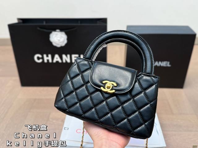 p200飞机盒 香奈儿Chanelkelly凯莉手提包 时尚是一个轮回 大热门中古 Kelly被 Chanel重新设计焕发生机 中古Kelly以经典的手柄手提出