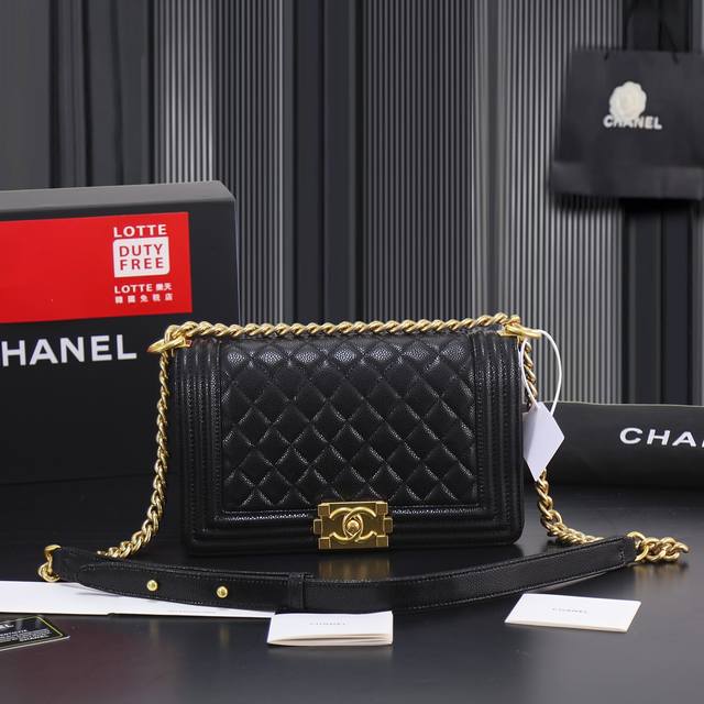 300。回货全套礼盒，香奈儿辣妈球纹鱼子酱 Chanel 2022春夏爆款 Leboy辣妈系列 进口球纹小牛皮，实物颜色非常漂亮 ，原厂进口24K真金电镀五金，