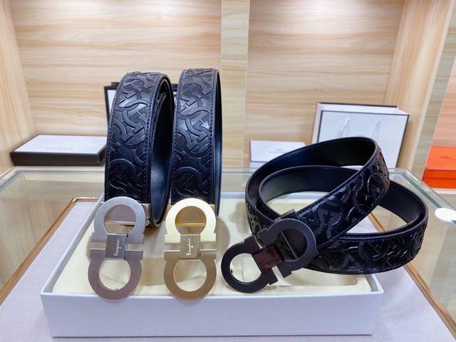 p 200 菲拉格慕 Salvatore Ferragamo（意大利) 宽度3.5Cm 精美扣头 不褪色 小牛皮 手感极佳 上身郊果棒 商务休闲两用皮带附带礼盒