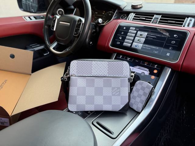 p160 芯片版 高端货 新款 “Louis Vuitton”Lv单肩包 路易威登邮差包三合一斜挎包 N50027 Louis Vuitton Trio Ant