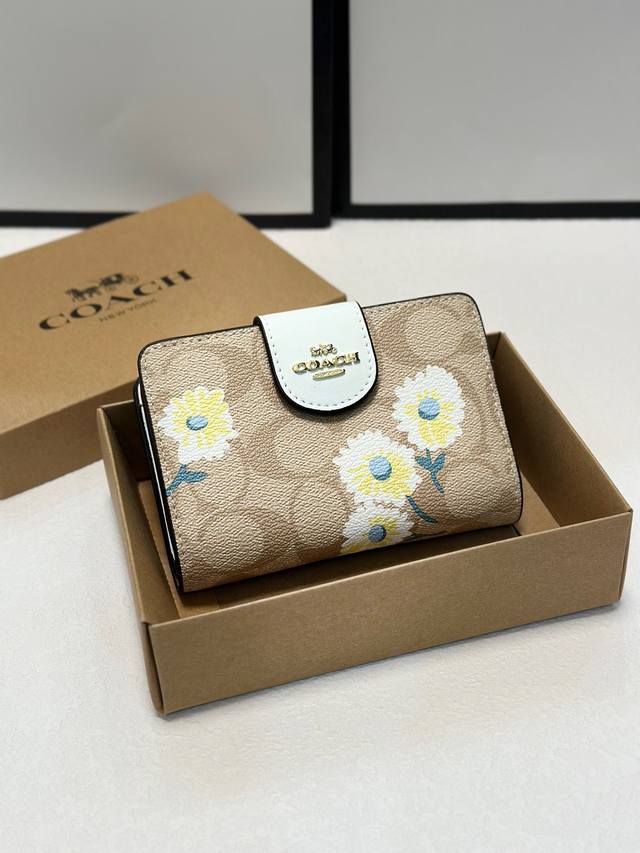 p160颜色 印花尺寸 15X10蔻驰专柜款原版牛皮专柜新宠做工精细内阁丰富有尽有低调奢华