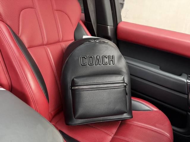 p270 高端货 新款 “ Coach ”蔻驰双肩包 Coach蔻驰双肩包 Charter 30 品牌徽标拉链开合 皮革 学生 双肩包 大号 男款 黑色 内设电