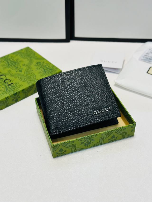 短P140颜色 黑色尺寸 短12X10古琦专柜款男士软皮短款对折一比一进口牛皮手感无敌简约大气男士必备 短P140颜色 黑色尺寸 短12X10古琦专柜款男士软皮短款对折一比一进口牛皮手感无敌简约大气男士必备