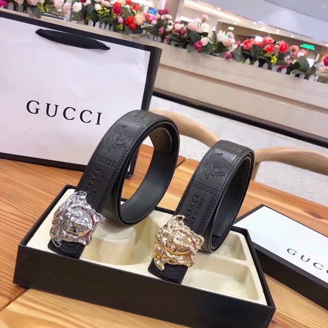 p 140 范思哲火遍全球的爆款特别精致 带身采用牛皮[奸笑]宽度3.8 厘米贵气而充满活力的品牌设计风格一针一线专业师傅全新打造[强]用完美搭配功力 衬托出你