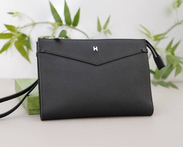 p180 爱马仕 官网同步 高版本 手拿包 全球轰抢单品 原单牛皮制作 质感超好 日常出门经典百搭 一眼万年的款 非市面普通货 贸易公司订单货 配全套包装礼品盒