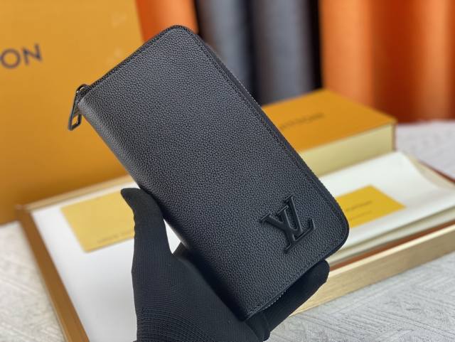 p160 顶级 原版【实物拍摄 自家背景】这男款士竖款拉链钱夹耐以磨的Damier Graphite 帆布制成，气优质雅。多个实用的袋口和隔层设计可轻容松纳现金